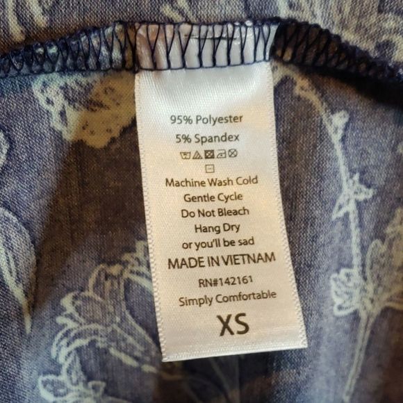 NEW LuLaRoe Floral Irma - Picture 7 of 8